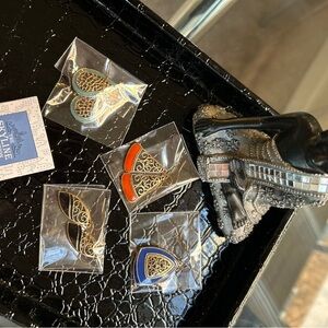 Elegant Gold and Enamel Earrings Set